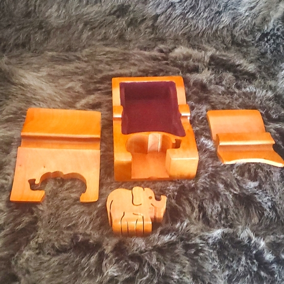 RICHARD ROTHFORD VINTAGE HAND CARVED CEDAR ELEPHANT PUZZLE/ JEWELRY BOX - Picture 7 of 9